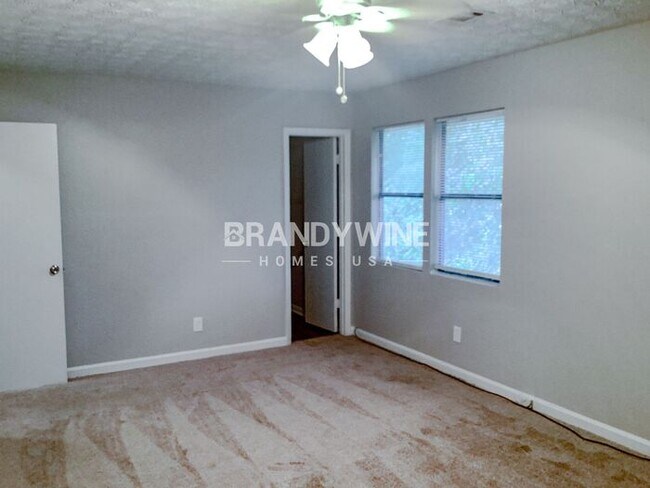 Building Photo - MOVE IN BY JULY 28TH AND HALF  OFF AUG RENT