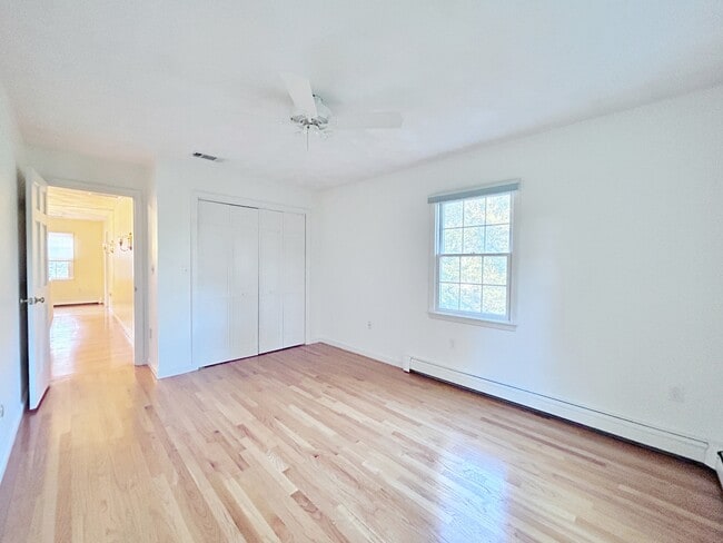 Building Photo - 24 Nugent Ln