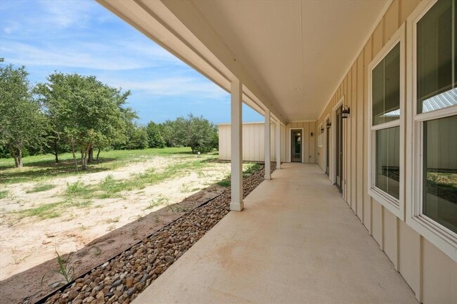 Building Photo - 154 Woodland Mdws Ln
