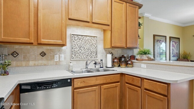 Building Photo - 3401 Funston Cir
