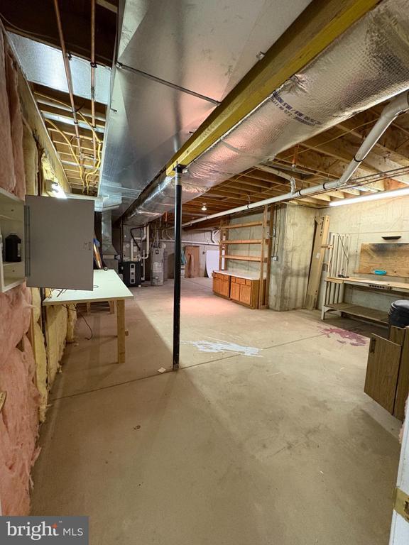 Building Photo - 950 Nathaniel Trail