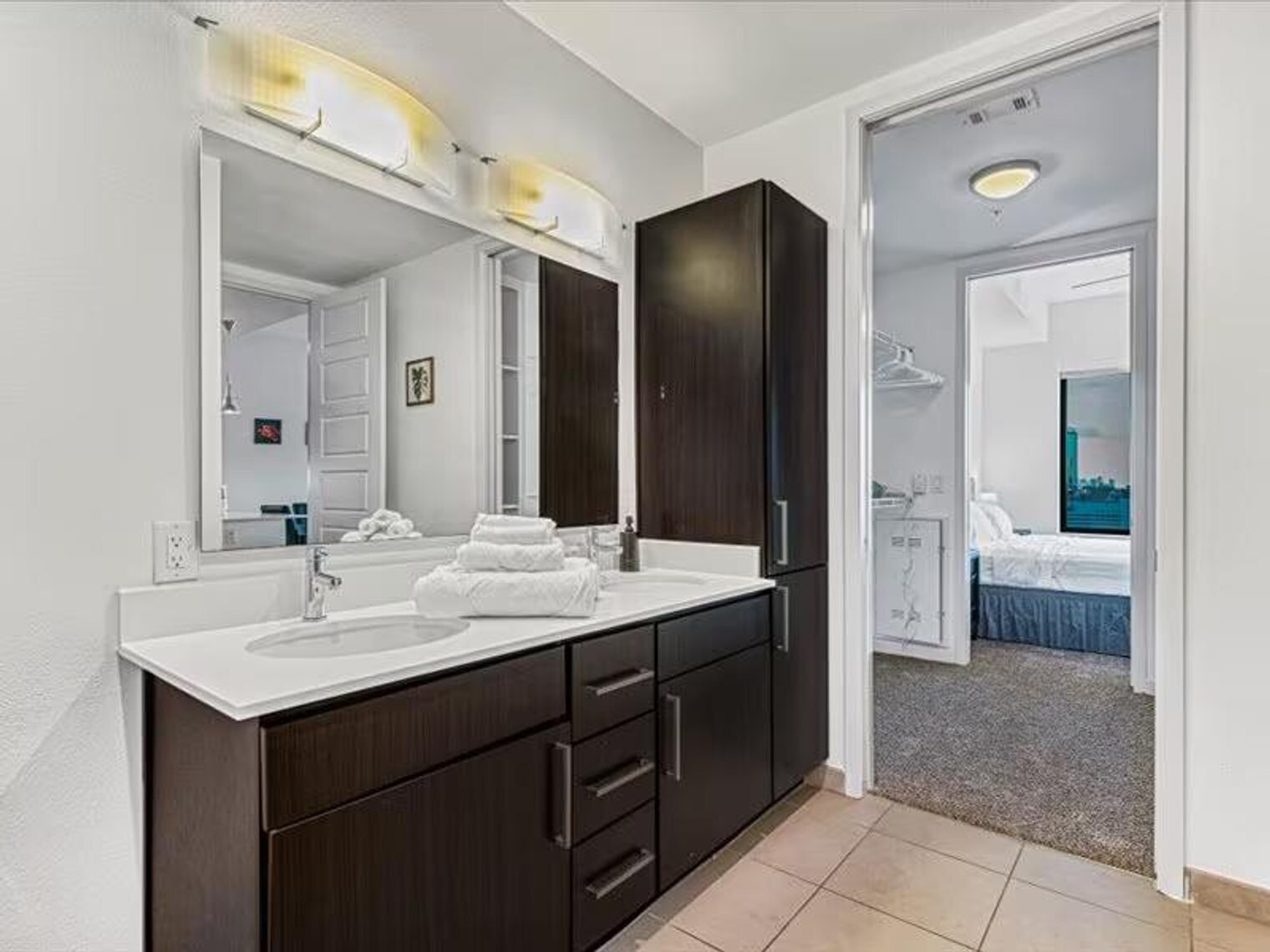 Building Photo - 2121 Holcombe Blvd