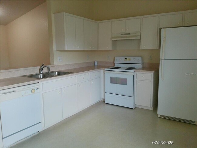 Building Photo - 6710 Bordeaux Blvd