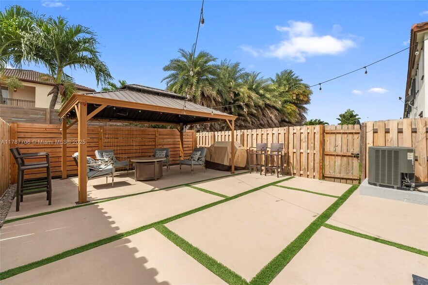 Building Photo - 8990 NW 183rd St