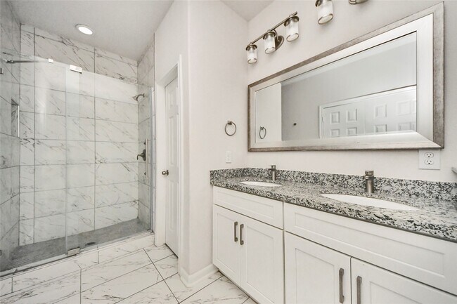 Building Photo - 7980 Ethel St