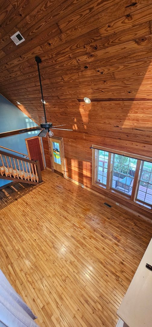 Building Photo - Private Log Cabin Home Peaceful Country Living on Acreage