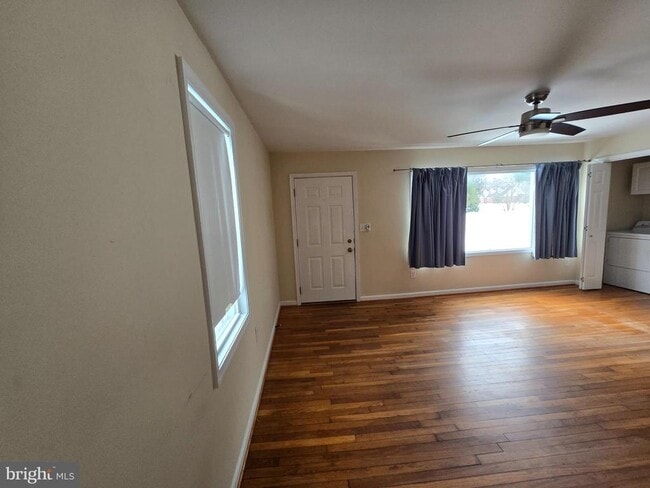 Building Photo - 722 Church Hill Rd