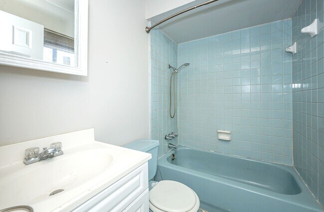 Building Photo - Charming 3-Bed, 2-Bath Home in Pascagoula – Great Location!