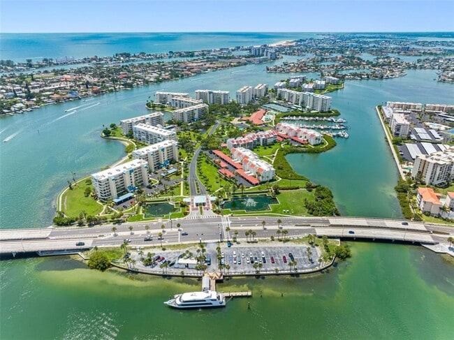 Building Photo - 7871 Sailboat Key Blvd S