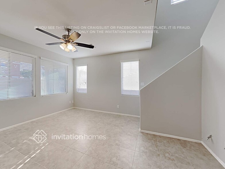 Building Photo - 6370 S Forest Ave