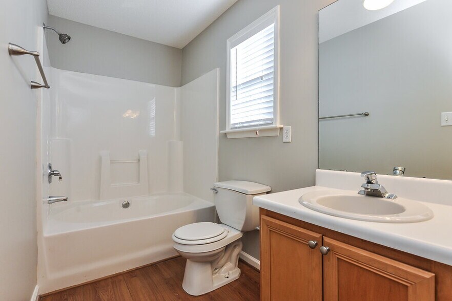 Building Photo - 77 Smiths Creek Dr