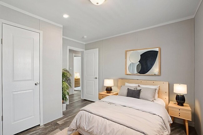 Building Photo - 1605 American Dr