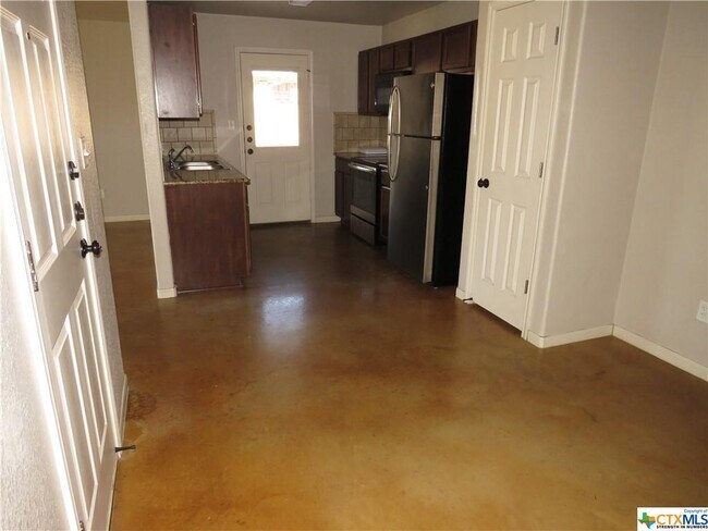 Building Photo - 4409 Brutus Ln