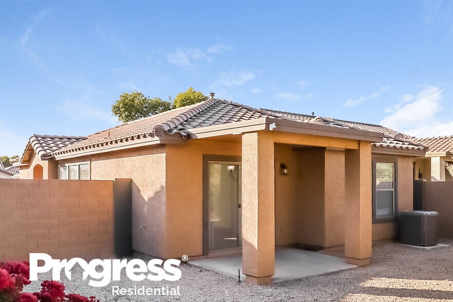 Building Photo - 40084 W Catherine Dr