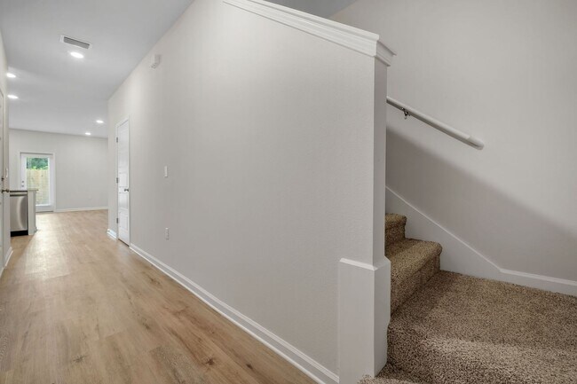 Building Photo - 173 Turpentine Dr