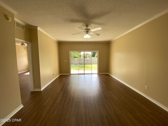 Building Photo - 3421 Cherry Ridge Rd