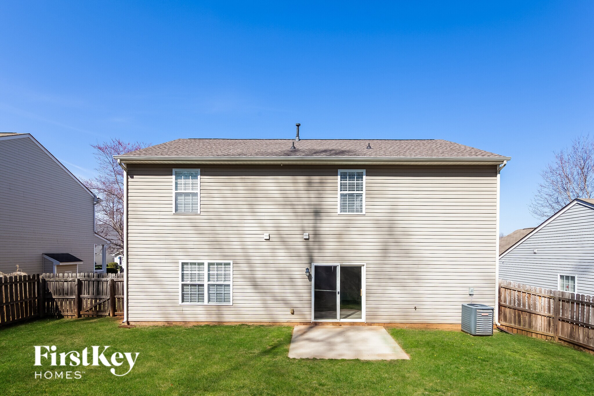 Building Photo - 2024 Pheasant Glen Rd