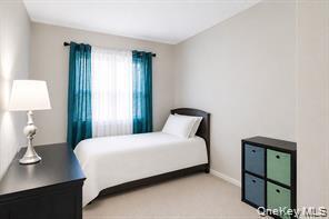 Building Photo - 7 Roundtree Ct