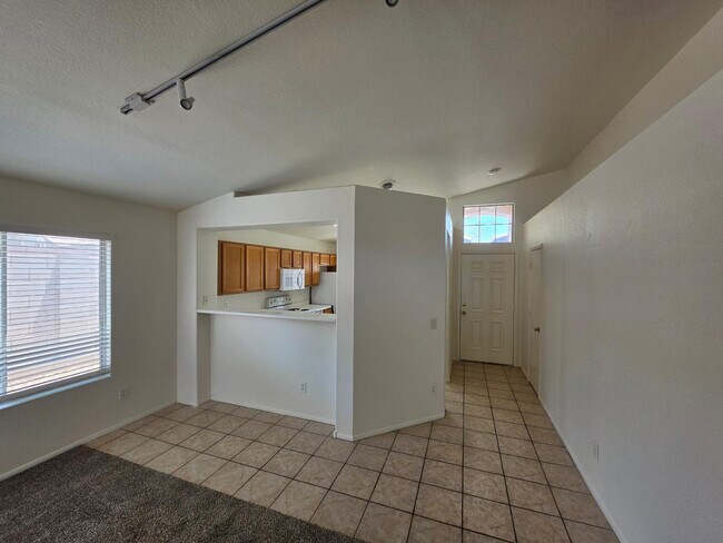 Building Photo - 2486 E Winchester Pl