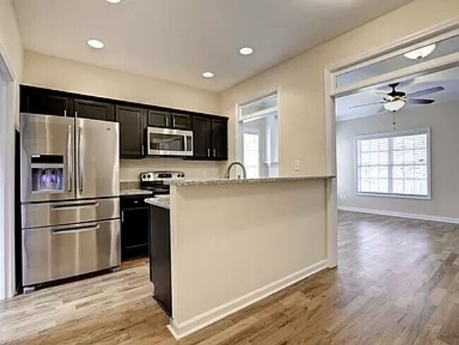 Building Photo - Charming 3BR House in Atlanta