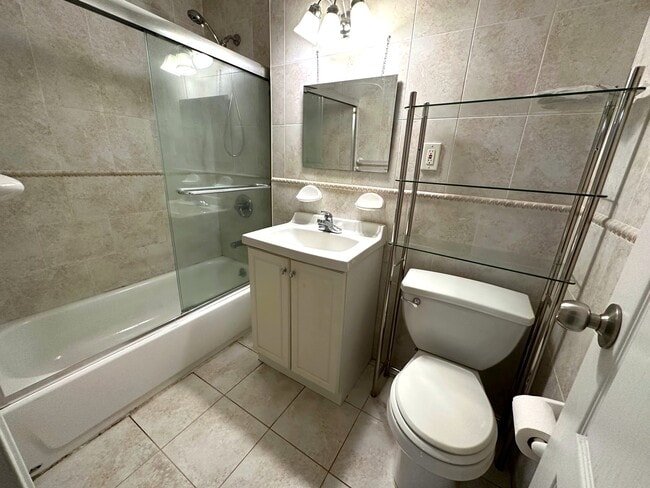 Bathroom - 101 Jackson Ave