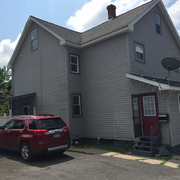 Front-1 - 125 E Walnut Ave