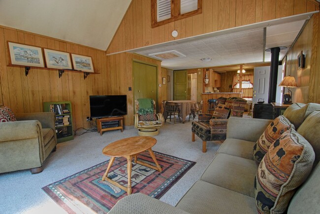 Building Photo - SKI LEASE: Tahoe Vista, Sleep 2-5, Wood Stove