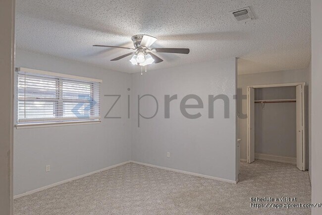 Building Photo - 1033 Princeton Pl
