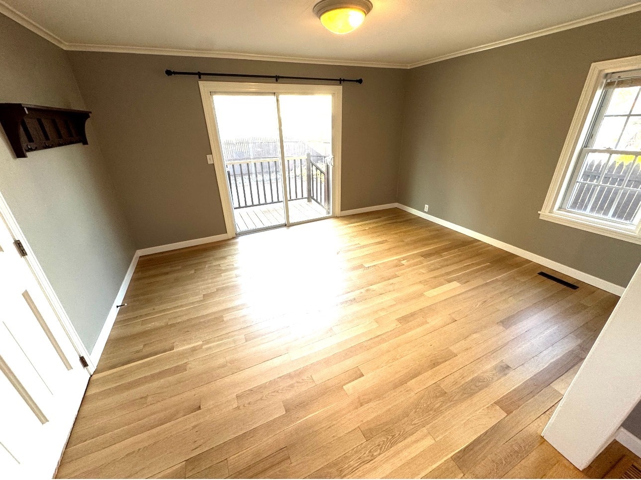 Building Photo - 12 Myrtle St