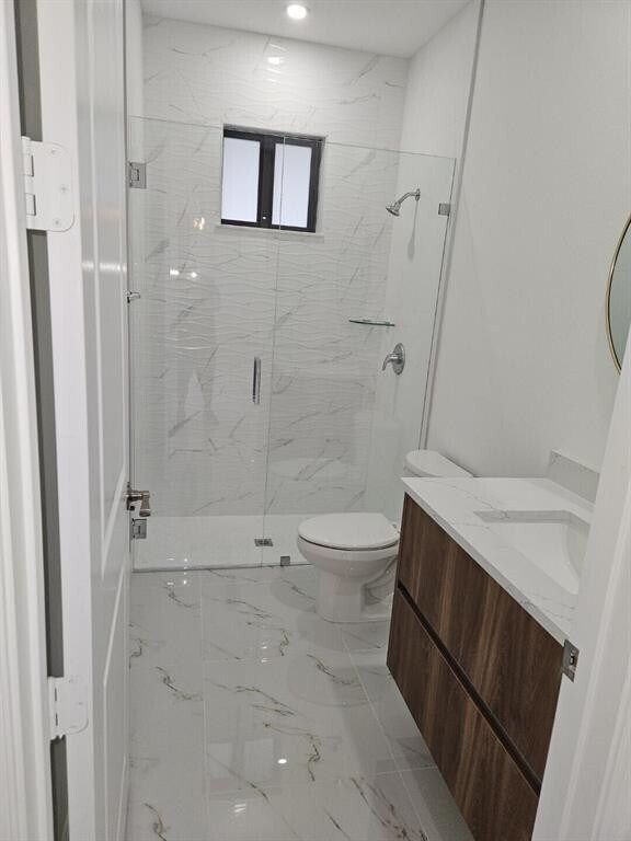 Building Photo - 6490 W Park Ln