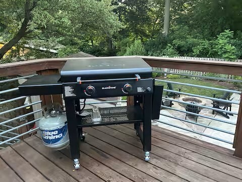 Blackstone Grill - 1555 Saint Joseph Cir