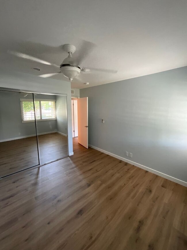 Building Photo - Beautiful condo in Palm Springs