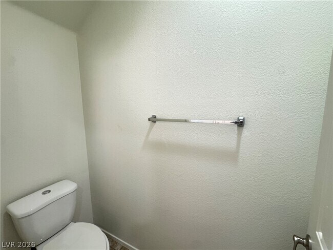 Building Photo - 6208 Yankee Spring St