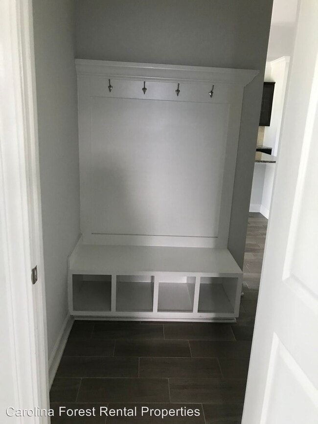 Building Photo - 5 br, 3.5 bath House - 5624 Camilla Court