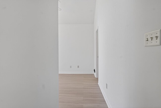 Building Photo - 4921 Windproof Way