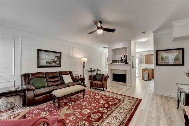 Building Photo - 1213 Harris Commons Pl