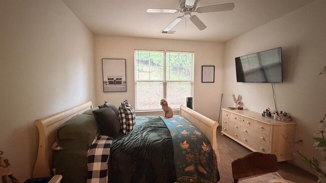 Building Photo - 106 Community Way
