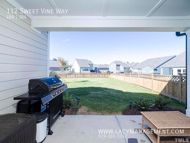 Building Photo - 112 Sweet Vine Wy