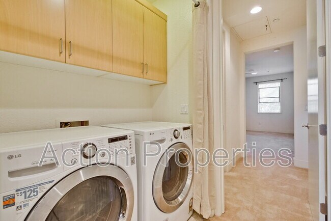 Building Photo - 4206 Rickeys Way