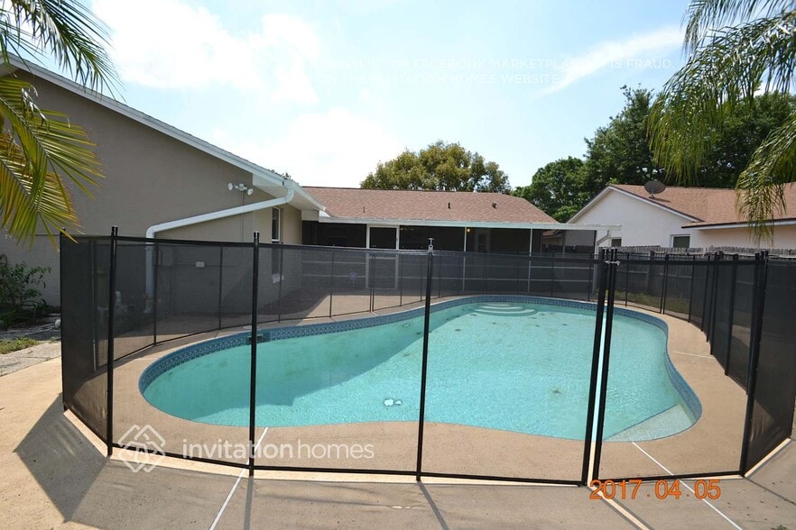 Building Photo - 8147 Wellsmere Cir