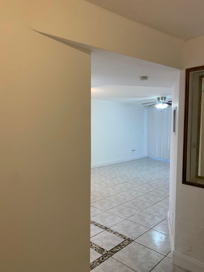 Building Photo - For Rent: Spacious One-Bedroom with Den in...