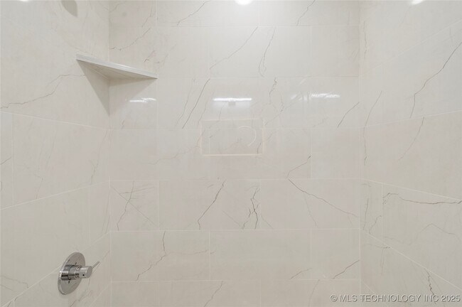 Building Photo - 105 N Atlanta St