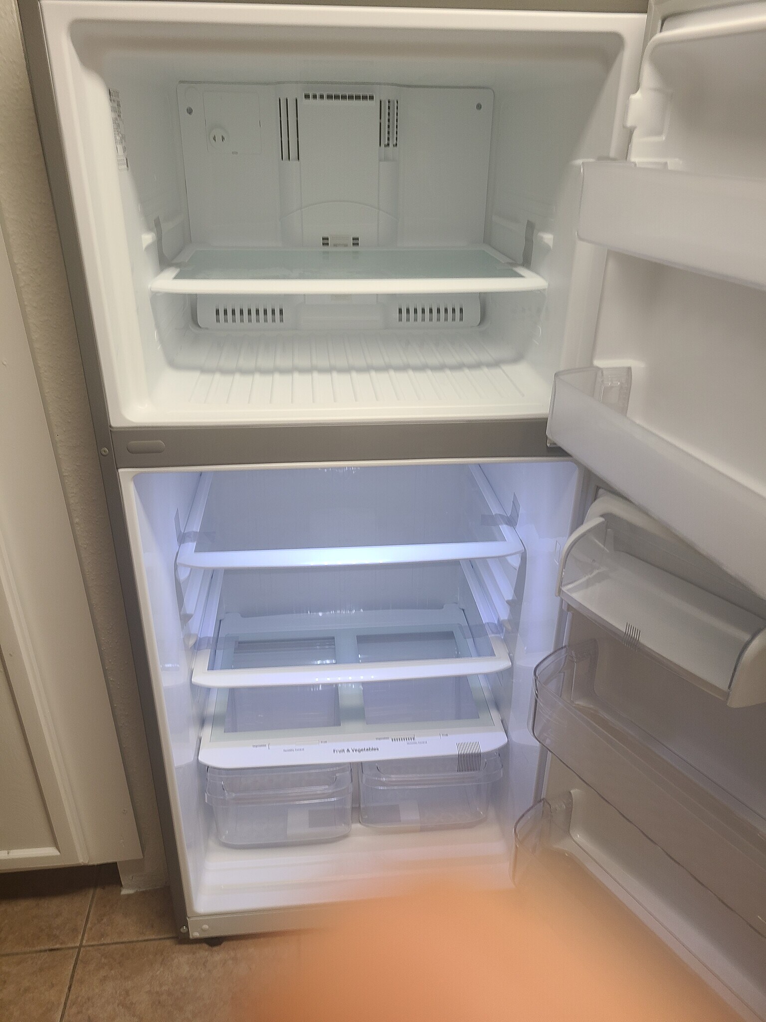 Refrigerator - 11002 Hammerly Blvd