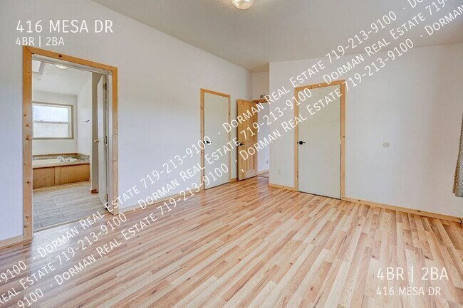 Building Photo - 416 Mesa Dr