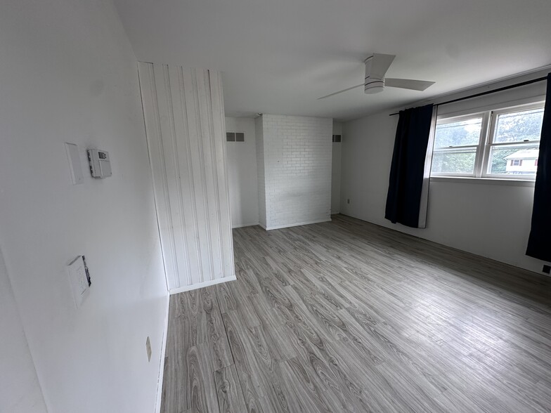Building Photo - 367 Belwood Ave