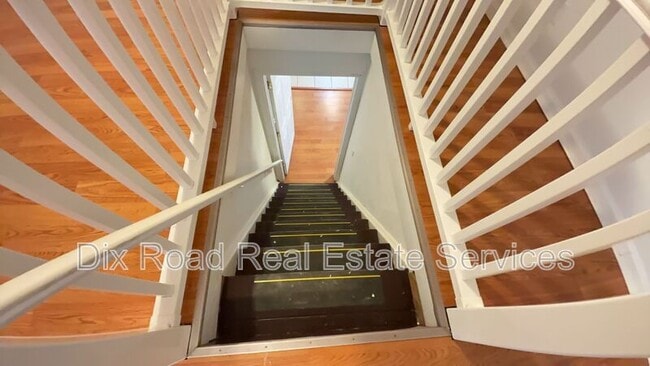 Building Photo - 1425 Welsh Ave