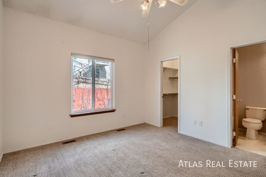 Building Photo - 4827 Ardley Dr