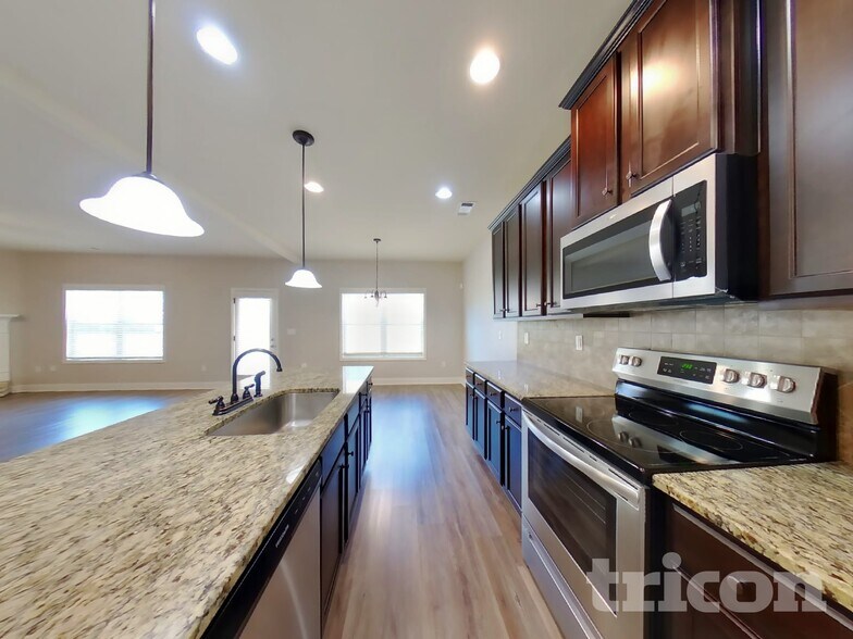 Building Photo - 11349 Freeman Way