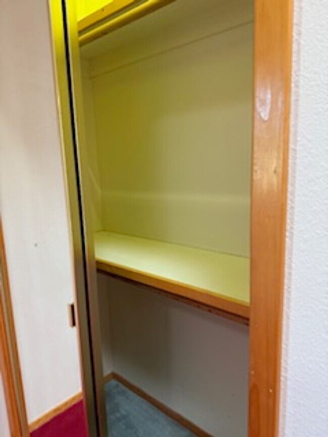 Building Photo - 5 Oriente Ct