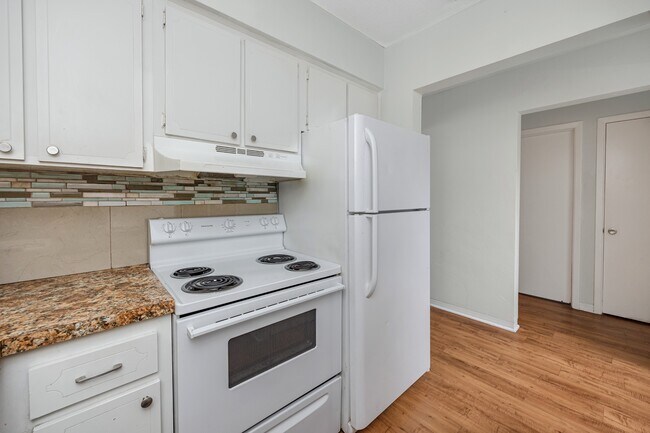 Building Photo - 4340 37th St S